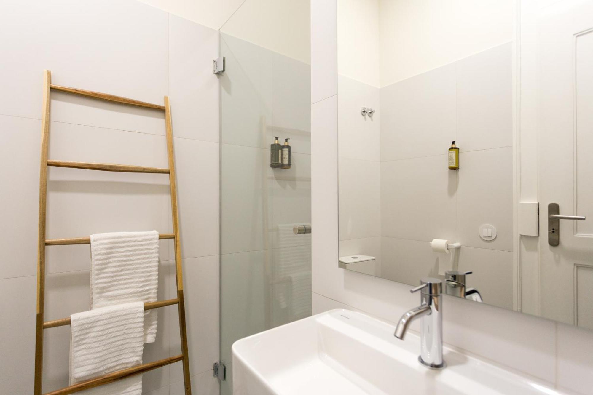 Double Room with Private External Bathroom